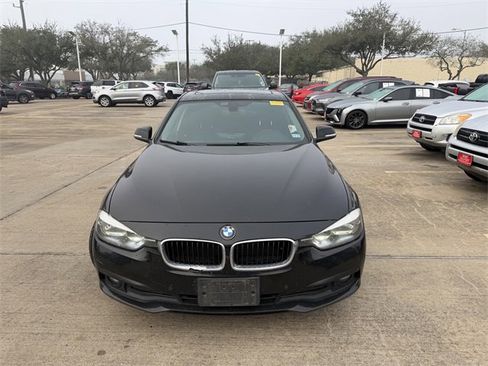 Used 2016 BMW 320i Sedan image 2