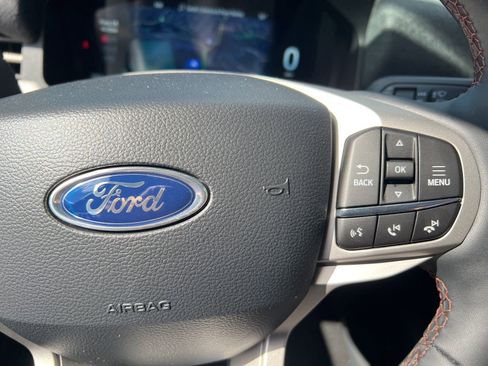 New 2025 Ford Explorer Active w/ Active Comfort Package image 24