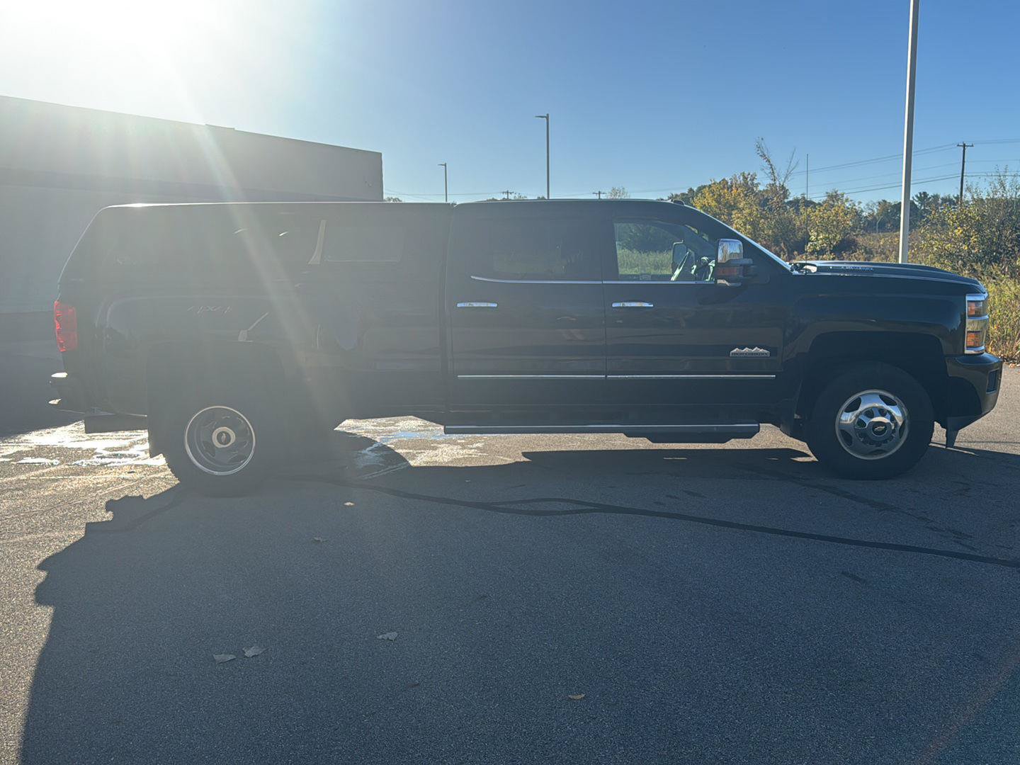 Used 2018 Chevrolet Silverado 3500 High Country w/ Duramax Plus Package AWD/4WD image 6
