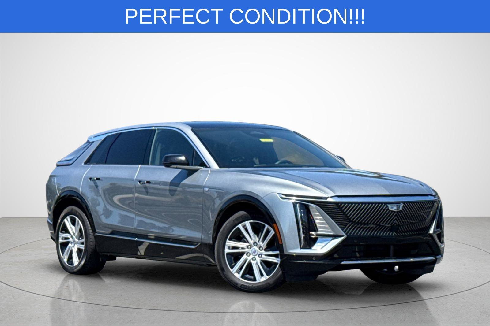 Used 2024 Cadillac Lyriq Tech AWD/4WD image 2
