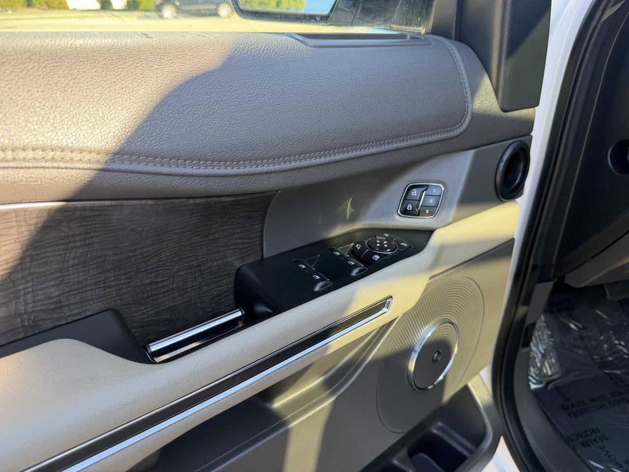 Used 2019 Ford Expedition Max Limited w/ Equipment Group 301A AWD/4WD image 11