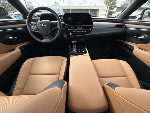 Used 2025 Lexus ES 350 w/ Premium Package image 19