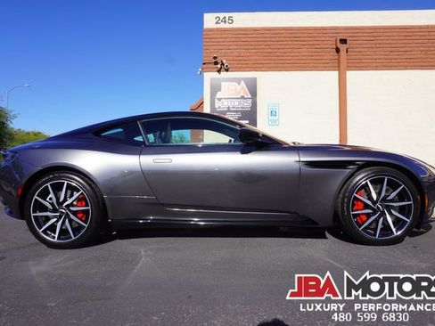 Used 2020 Aston Martin DB11 Coupe image 47