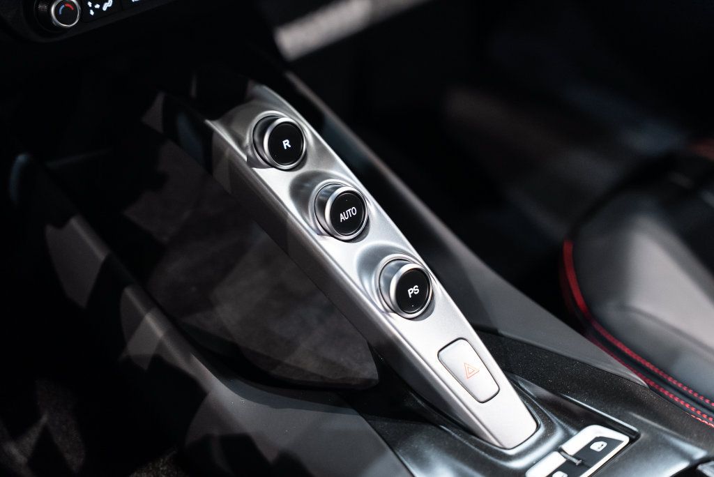 Used 2020 Ferrari 812 Superfast RWD image 37