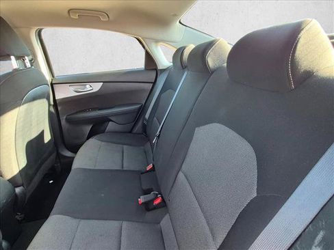 Used 2024 Kia Forte LXS w/ LXS Technology Package FWD image 13
