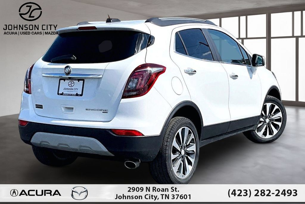 Used 2022 Buick Encore Preferred w/ Safety Package AWD/4WD image 2