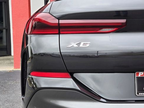 Used 2022 BMW X6 xDrive40i image 9