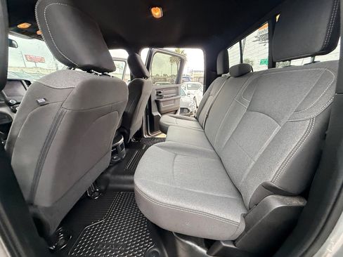 Used 2024 RAM 3500 Tradesman w/ Chrome Appearance Group image 20