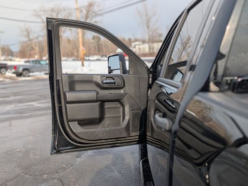 Used 2024 Chevrolet Silverado 2500 Custom w/ Custom Value Package image 23