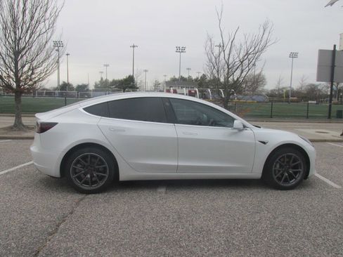 Used 2020 Tesla Model 3 image 20