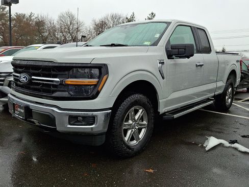 Used 2024 Ford F150 XLT image 3