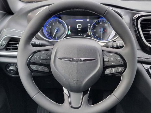 New 2026 Chrysler Pacifica Select w/ S Appearance Package AWD/4WD image 32