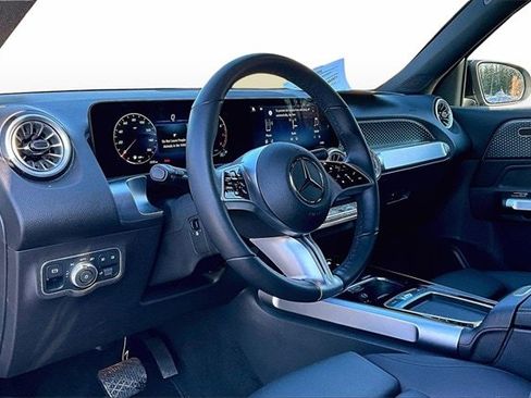 Certified 2025 Mercedes-Benz GLB 250 4MATIC image 20