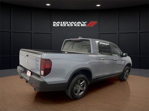 Used 2023 Honda Ridgeline RTL-E image 3