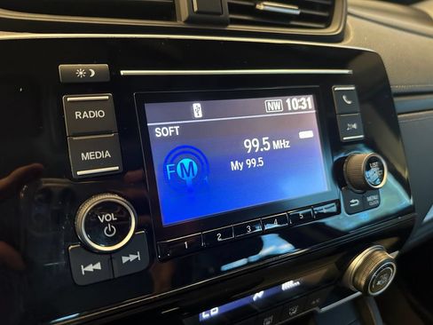 Used 2017 Honda CR-V LX image 12