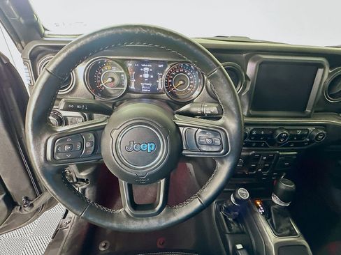 Used 2023 Jeep Gladiator Sport image 11