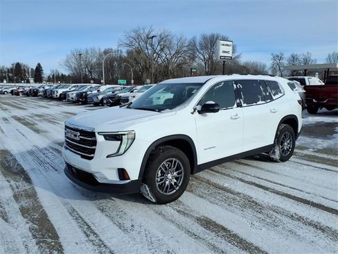 Used 2025 GMC Acadia Elevation image 8