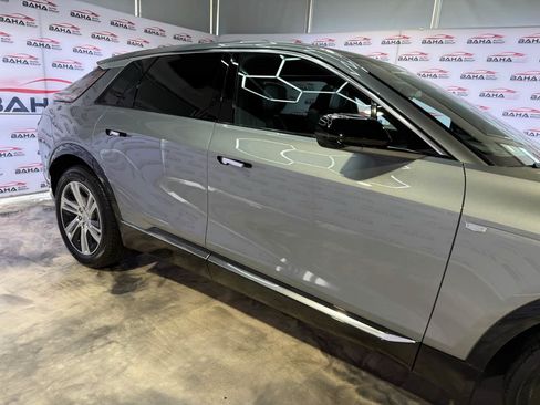Used 2024 Cadillac Lyriq Tech AWD/4WD image 7