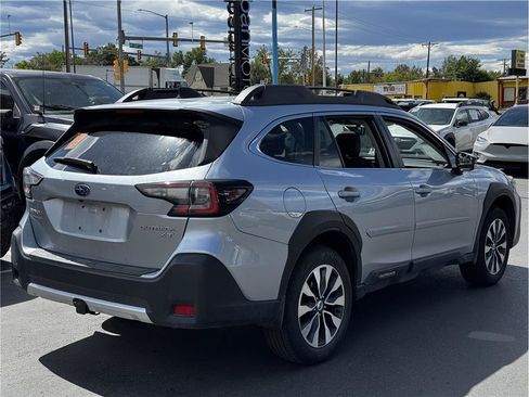Used 2023 Subaru Outback Limited XT AWD/4WD image 2