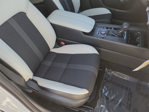 New 2026 MAZDA CX-50 AWD 2.5 S w/ Preferred Pkg image 17