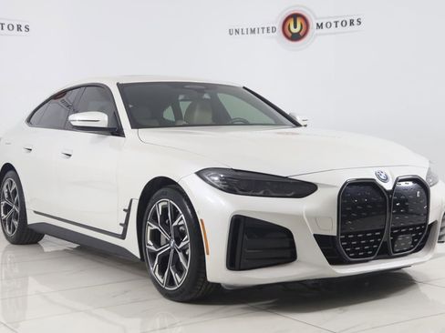 Used 2022 BMW i4 eDrive40 w/ M Sport Package image 23