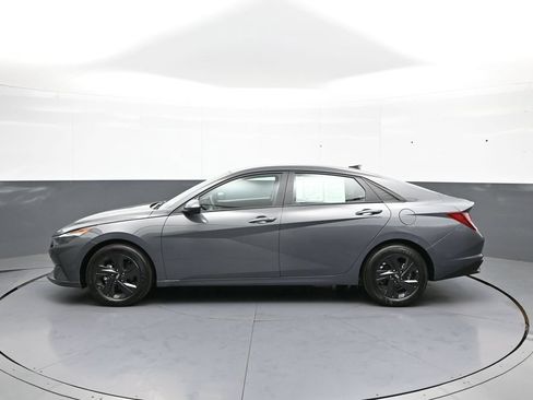 Certified 2023 Hyundai Elantra SEL FWD image 9