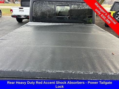 Used 2021 Jeep Gladiator Willys image 11