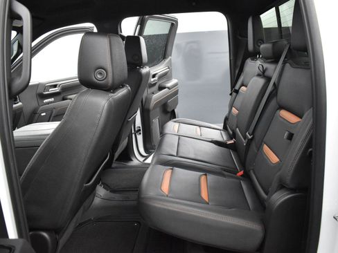 Used 2024 GMC Sierra 1500 AT4 w/ AT4 Preferred Package image 30