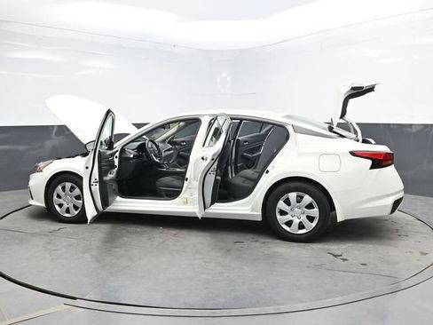 Used 2020 Nissan Altima 2.5 S FWD image 44