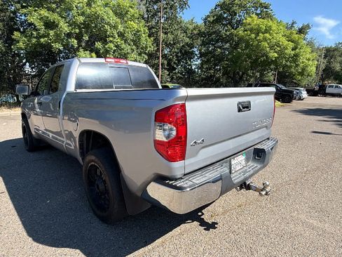Used 2014 Toyota Tundra SR5 w/ SR5 Upgrade Package AWD/4WD image 7