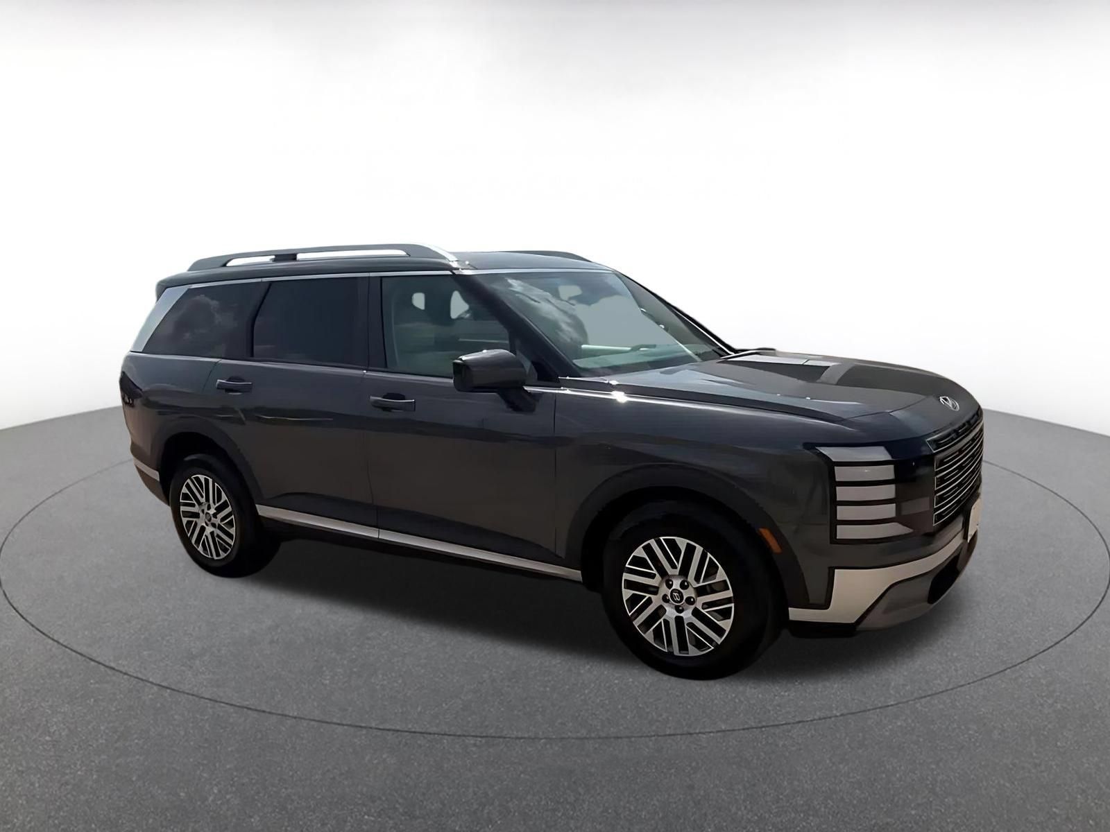 Used 2026 Hyundai Palisade SEL FWD image 2