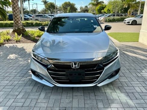 Used 2022 Honda Accord Sport image 2