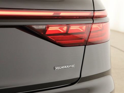 Certified 2025 Audi A8 L 3.0T image 30