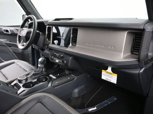New 2025 Ford Bronco Outer Banks image 24