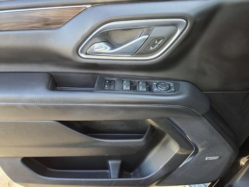 Used 2023 Chevrolet Suburban Z71 w/ Luxury Package AWD/4WD image 25