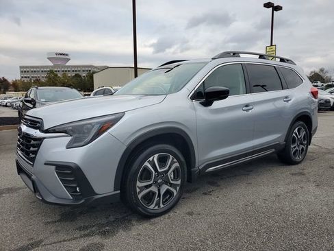 Certified 2025 Subaru Ascent Limited w/ Popular Package #1 image 3