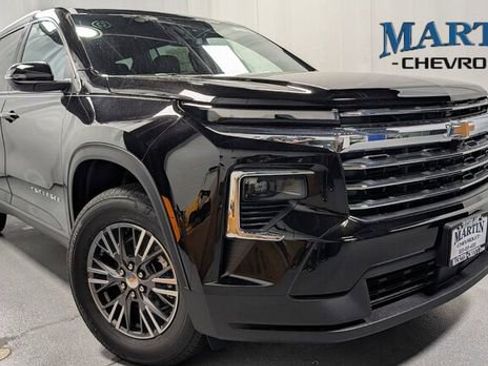 New 2026 Chevrolet Traverse LT AWD/4WD image 1