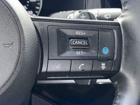 Certified 2024 Nissan Pathfinder SV FWD image 12