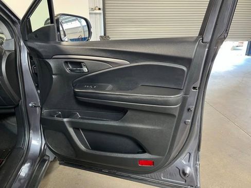 Used 2022 Honda Pilot EX-L image 12