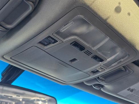 Used 2015 Toyota Camry XSE image 32