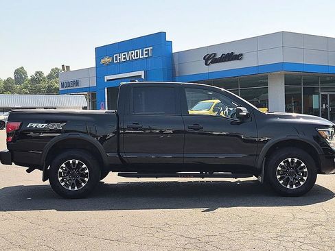 Used 2023 Nissan Titan PRO-4X w/ Pro-4x Convenience Package AWD/4WD image 36