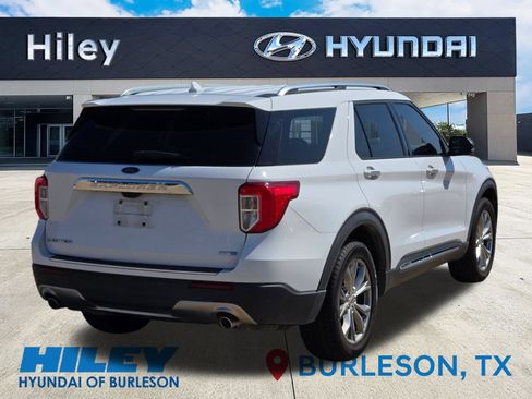 Used 2020 Ford Explorer Limited AWD/4WD image 4