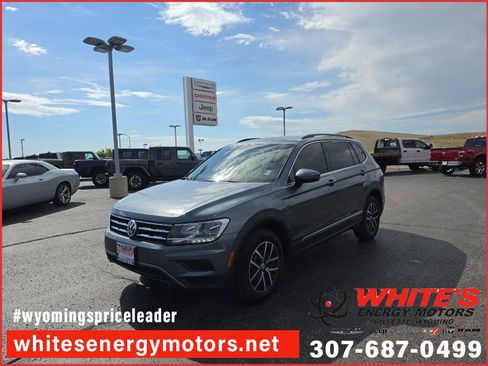 Used 2021 Volkswagen Tiguan SE AWD/4WD image 1
