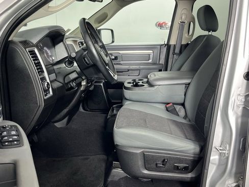 Used 2019 RAM 1500 Big Horn w/ Rambox Value Package image 29