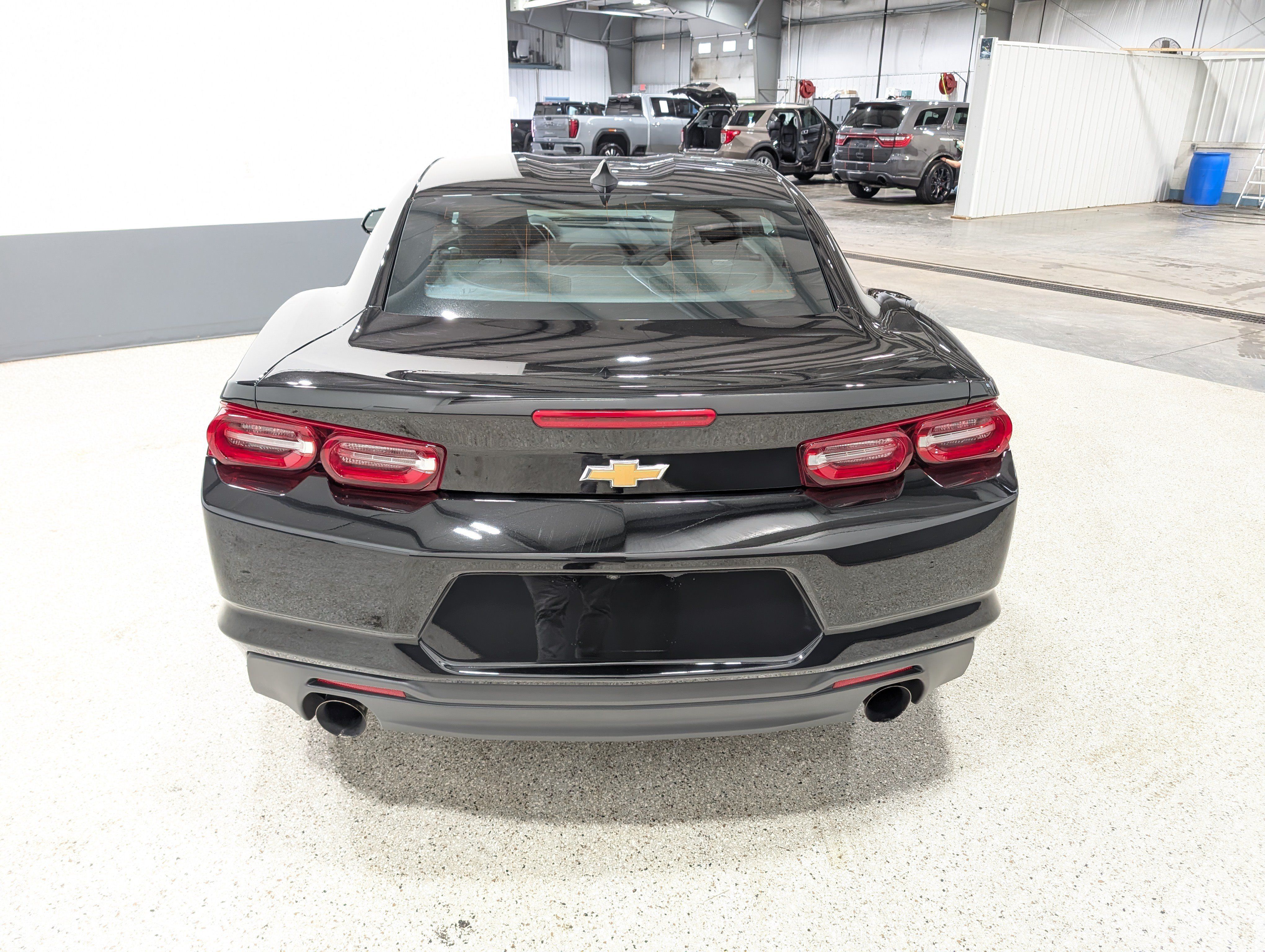 Used 2024 Chevrolet Camaro LT RWD image 4