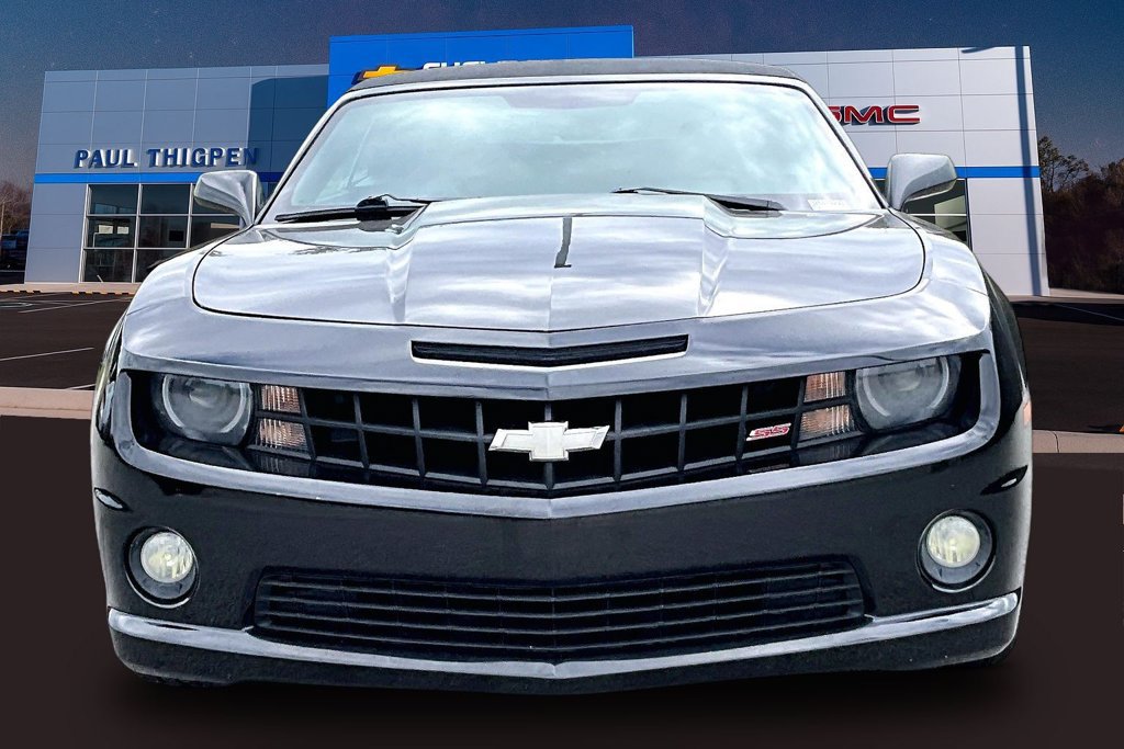 Used 2011 Chevrolet Camaro SS w/ RS Package RWD image 2
