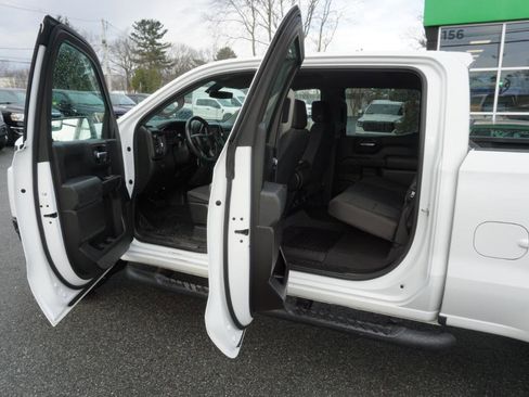 Used 2019 Chevrolet Silverado 1500 Custom Trail Boss w/ Custom Convenience Package image 11