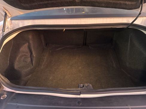 Used 2021 Dodge Challenger SXT image 8