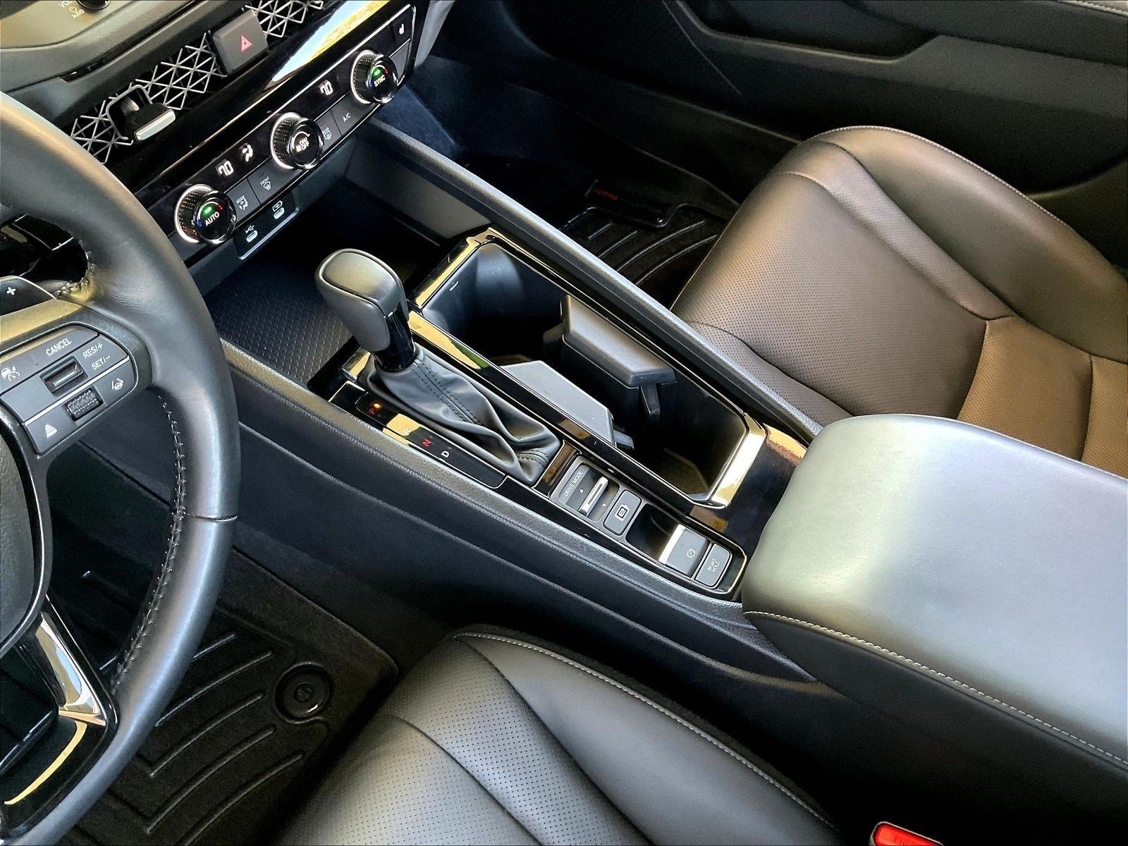Used 2024 Honda Accord Sport image 17