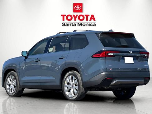 New 2026 Toyota Grand Highlander AWD image 5